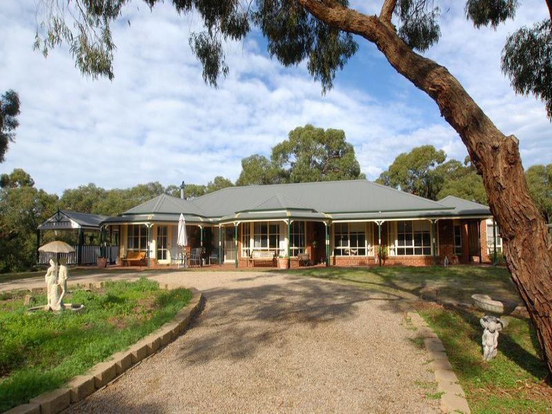 110 Donald Road, Langwarrin, VIC 3910