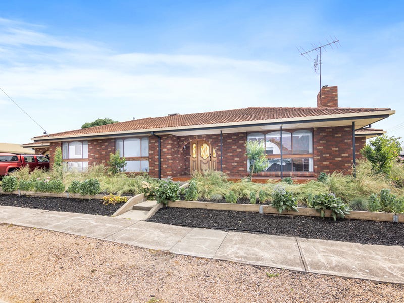 8 Windsor Crescent, Horsham, Vic 3400 Property Details