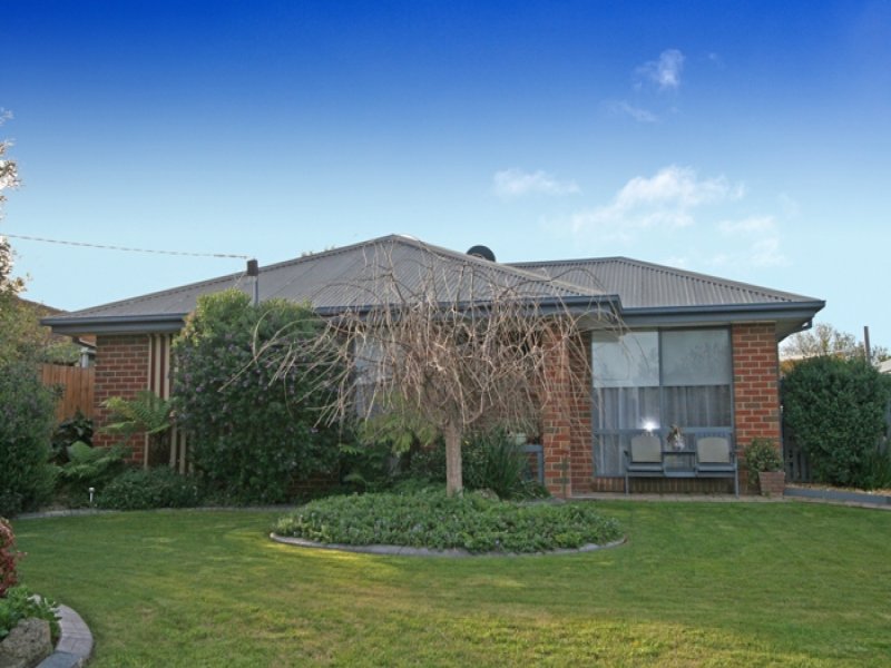 10 Cameron Way, Pakenham, Vic 3810 Property Details