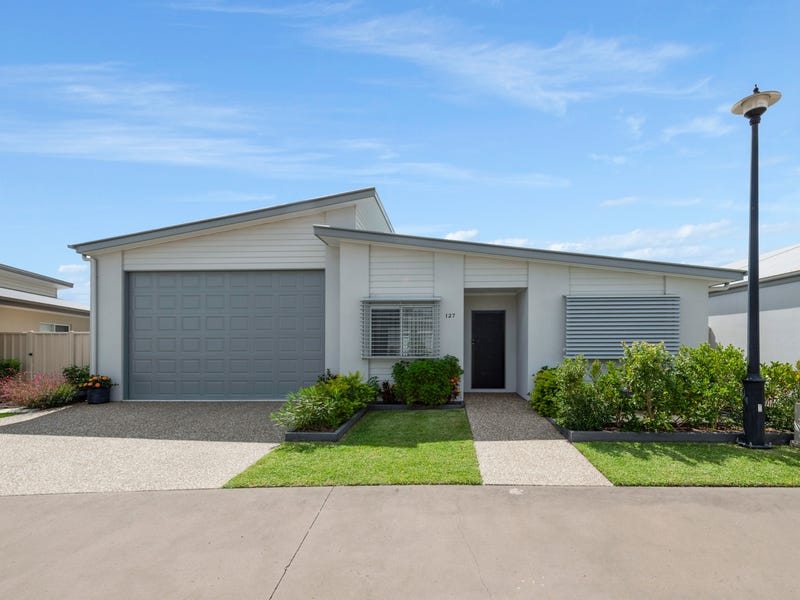 Palm Lake Resort Hervey Bay Retirement Village at 2567 PialbaBurrum