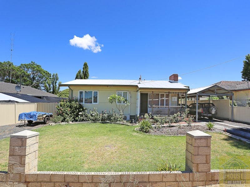 4 Fitzpatrick Street, Waroona, WA 6215 Property Details