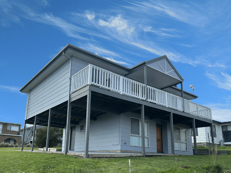 1 Warren Parade, Kilcunda, Vic 3995 House for Rent