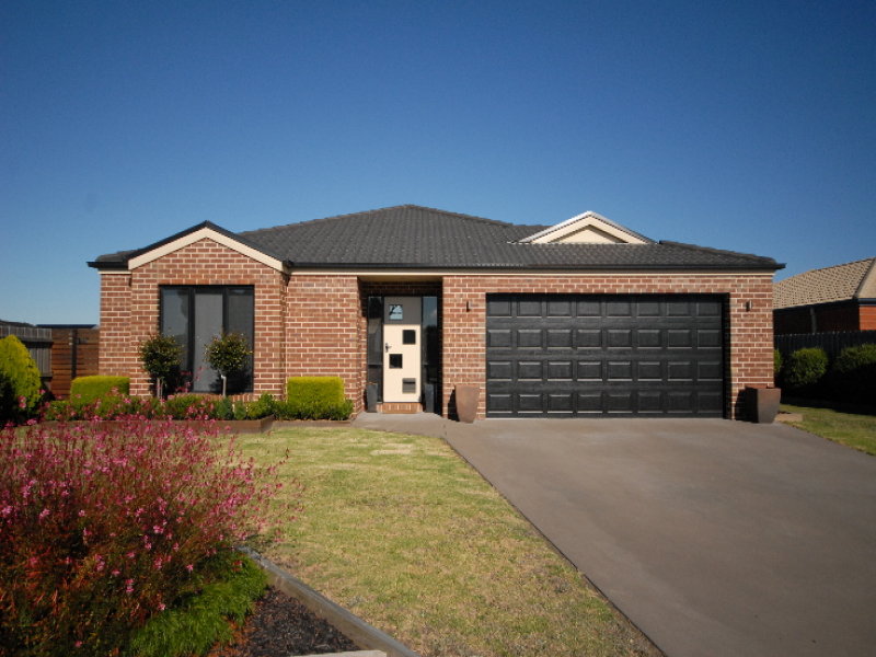 4B Balmoral Crescent, Bairnsdale, Vic 3875 Property Details