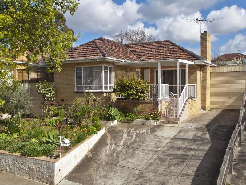 9 Esmale Street, Strathmore, VIC 3041