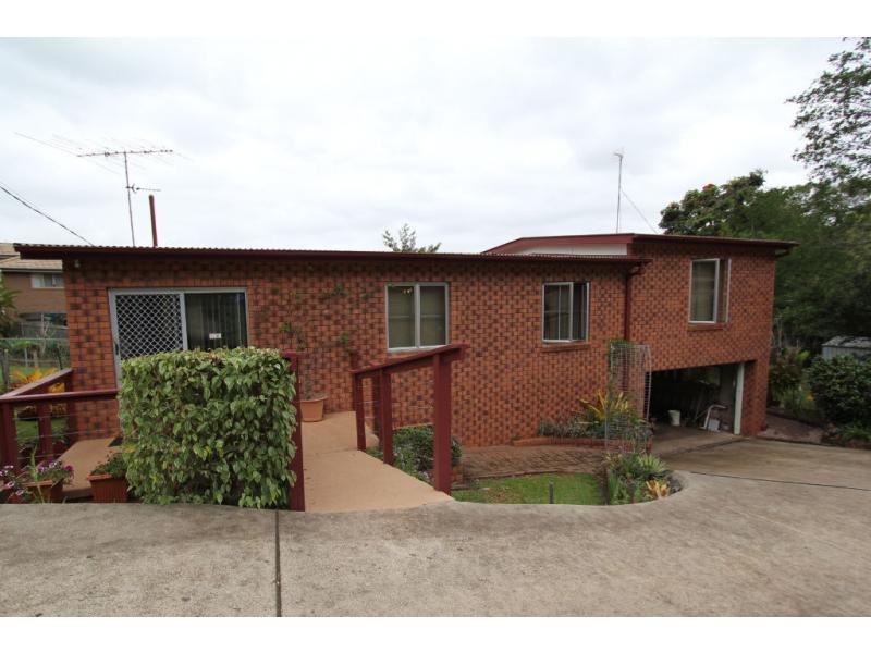 6 Mooloo Cres, Nambour, QLD 4560