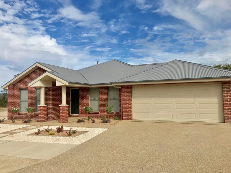 18 Meander Street, Thurgoona, NSW 2640