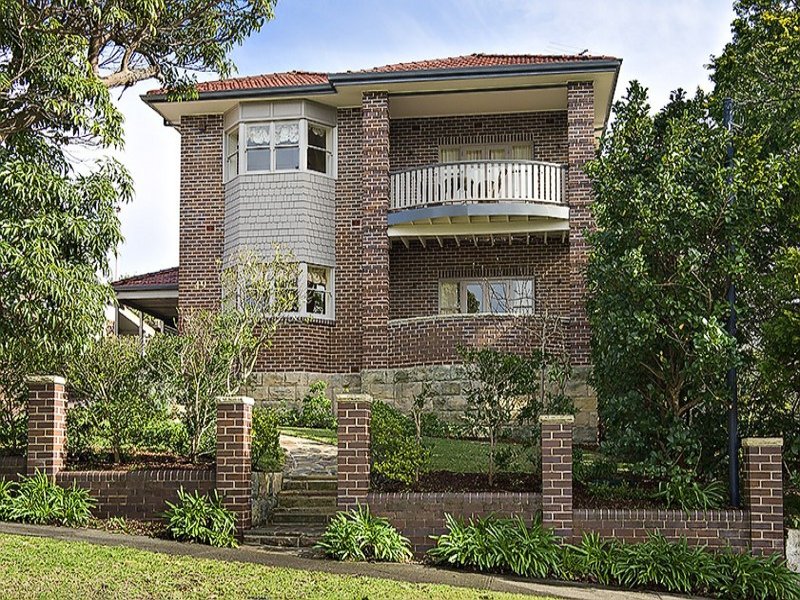 49 Dalmeny Road, Northbridge, NSW 2063