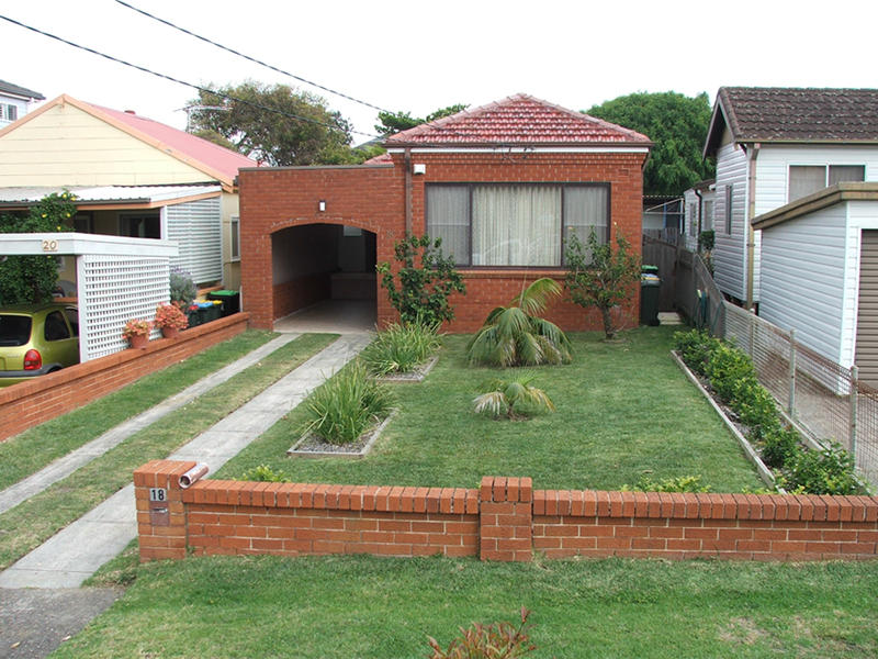 18 Blackwood Road, North Curl Curl, NSW 2099