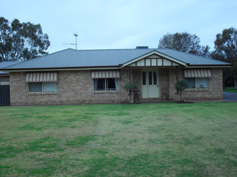 18 Petersham Road, Leeton, NSW 2705