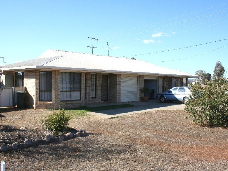 51 Hamlyn Road, Oakey, QLD 4401