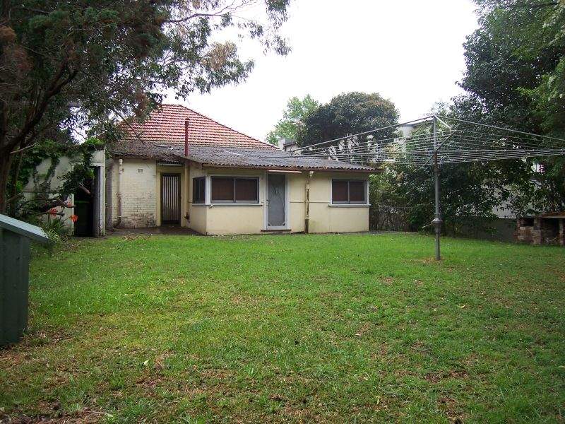 6 Bass Road, Earlwood, NSW 2206 Property Details