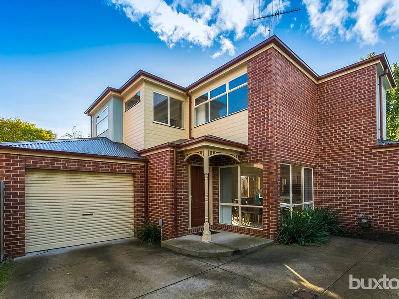 3/4 Mervyn Street, Newtown, Vic 3220 Property Details