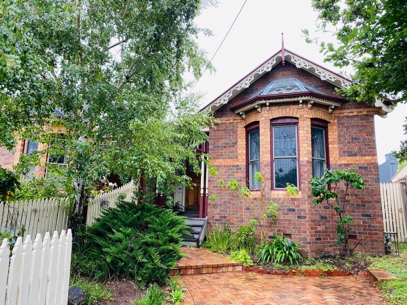 21A Fernhurst Grove, Kew, VIC 3101