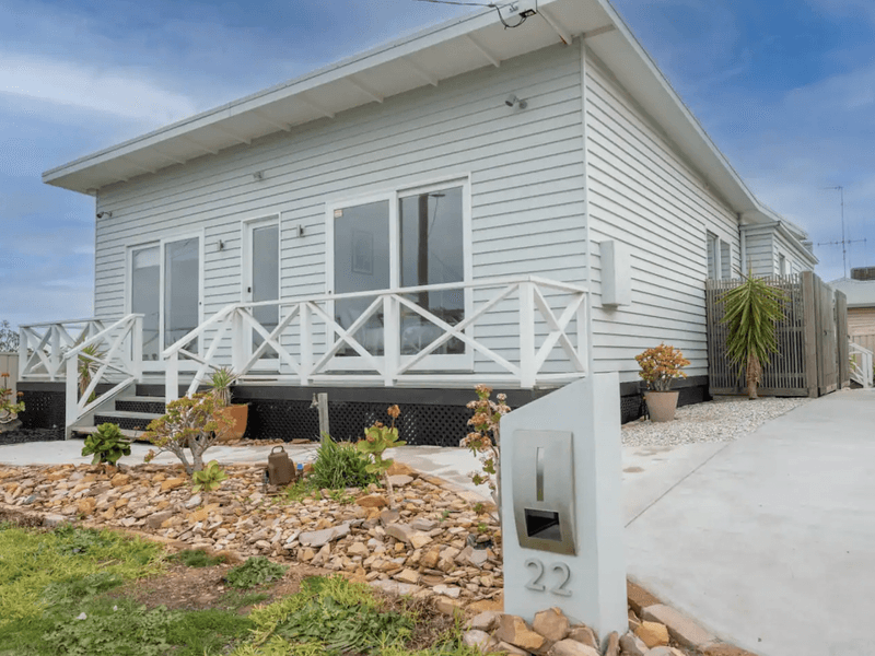 22 Smalley Street, California Gully, VIC 3556
