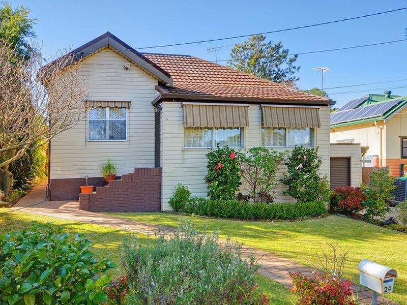 24 Lockerbie Road, Thornleigh, NSW 2120 Property Details