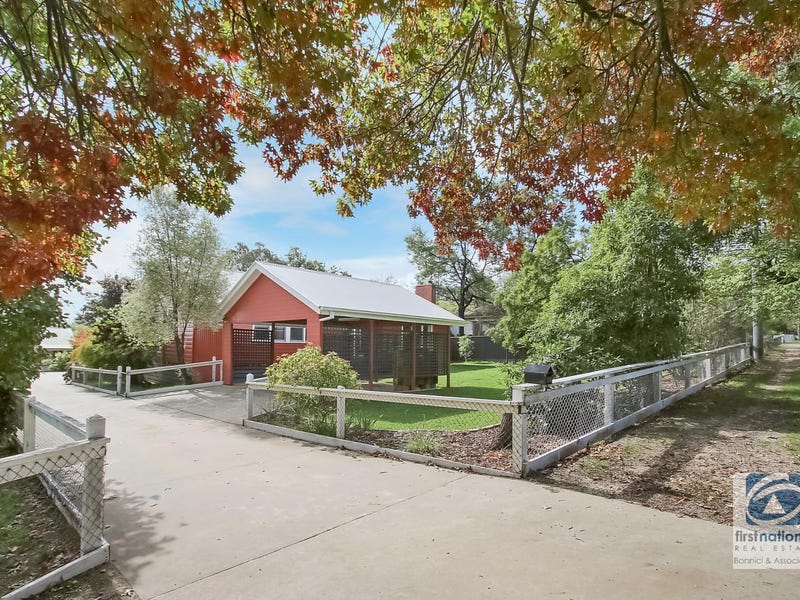 15a Victoria Road, Beechworth, Vic 3747 Property Details