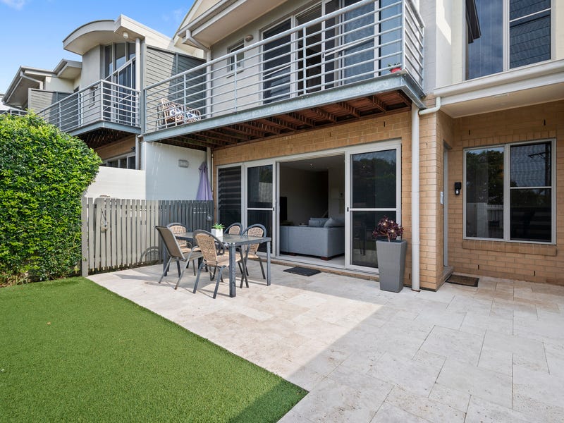 6/31 Sandy Beach Road, Korora, NSW 2450 Property Details