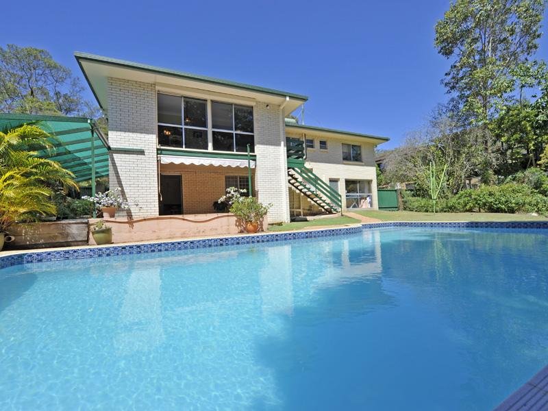 15 Isabella Street, Tarragindi, Qld 4121 Property Details