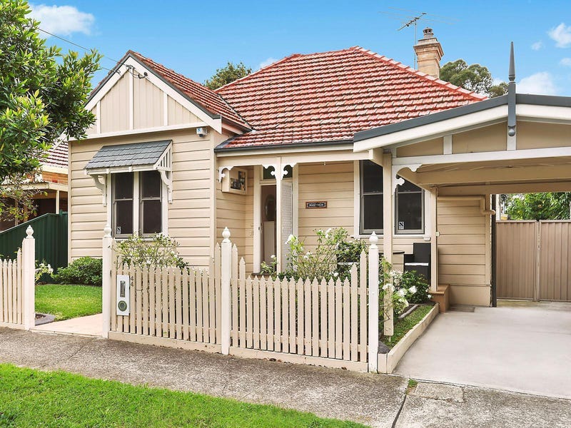 44 Fleet Street, Carlton, NSW 2218 Property Details