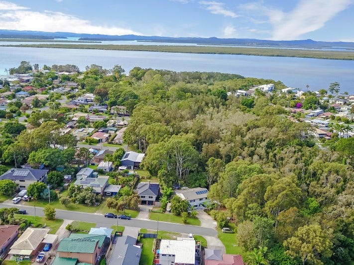 79 Wilkie Street, Redland Bay, QLD 4165