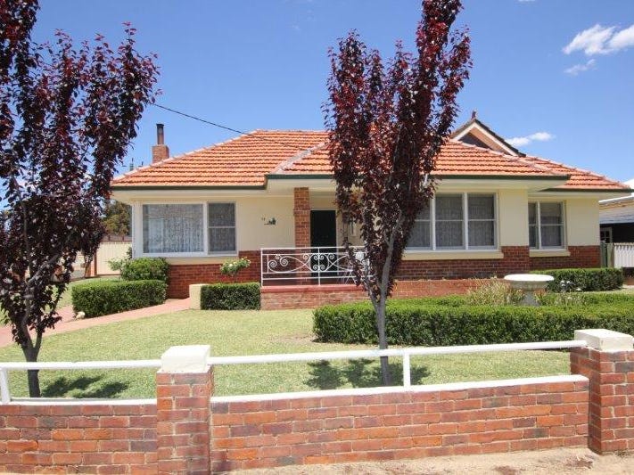 15 Hart Street, Merredin, WA 6415 House for Sale