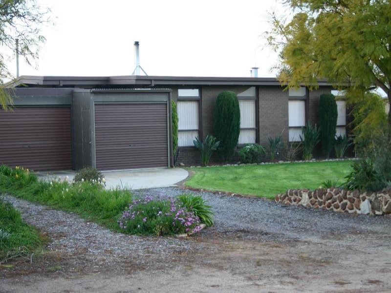 4 Inverell Court, Lake Boga, VIC 3584