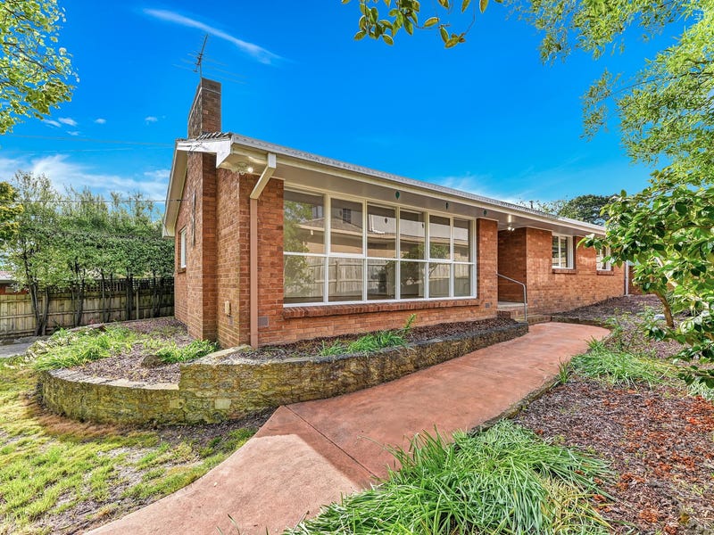 16 Nicholson Street, Ringwood East, VIC