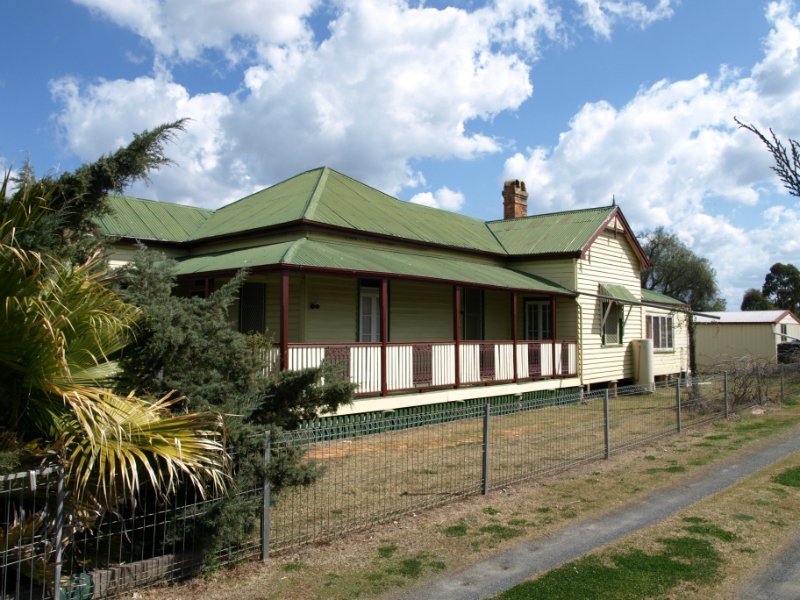 25 Norman St, Clifton, Qld 4361 Property Details