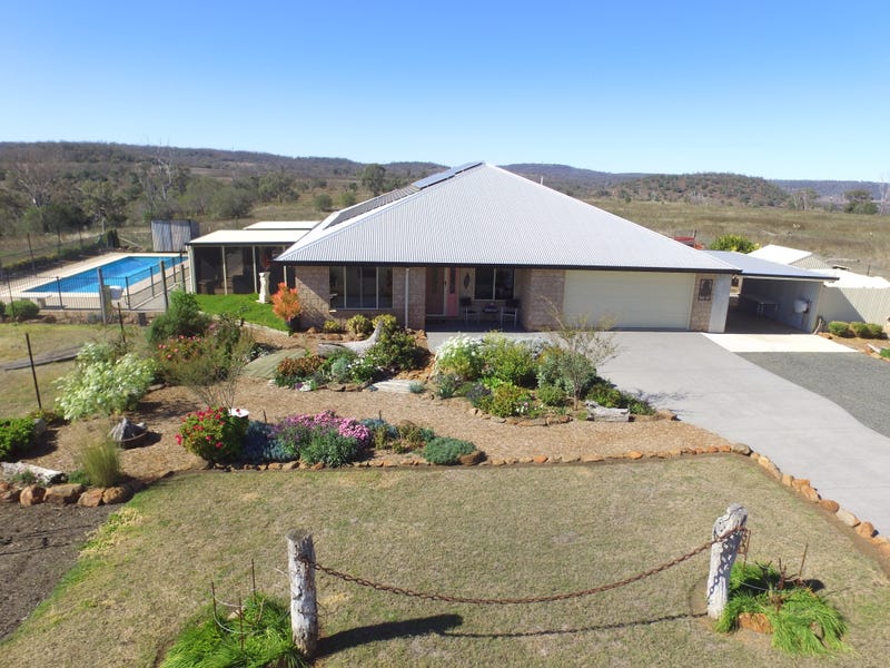 83 Robinson Rd, Felton, Qld 4358 Property Details