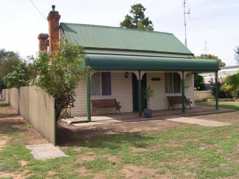 10 Momalong St, Berrigan, NSW 2712 Property Details