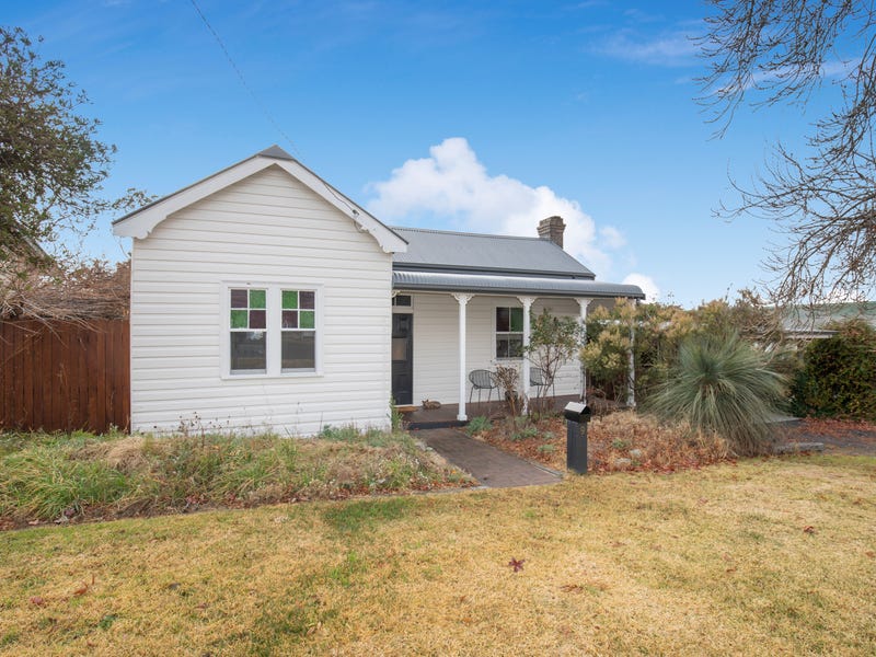 9 Park Street, Uralla, NSW 2358 House for Sale