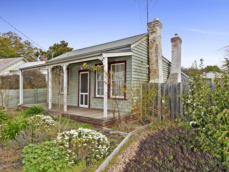 63 Railway Crescent, Romsey, Vic 3434 Property Details