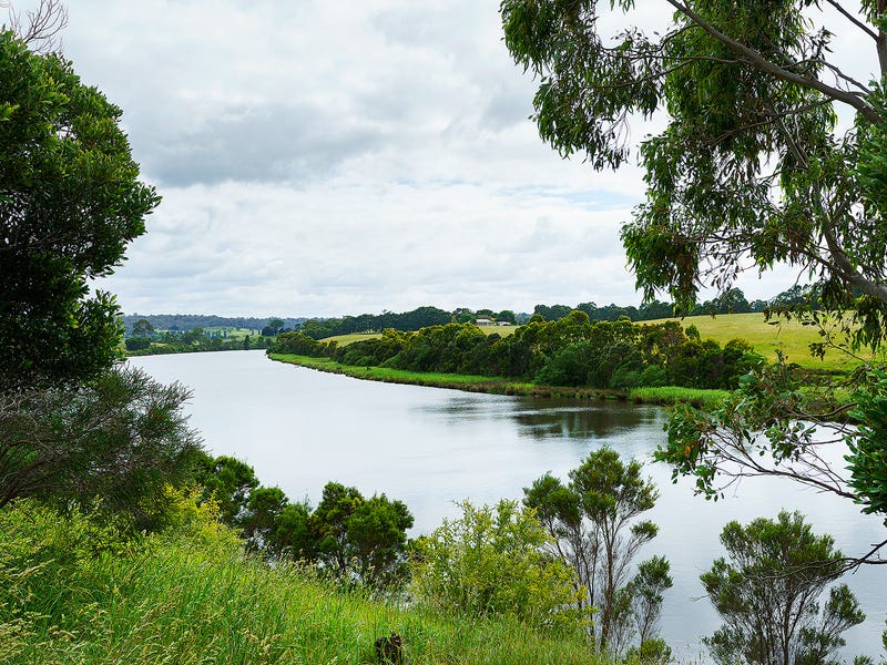 Real Estate & Property for Sale in Eagle Point, VIC 3878 (+2 locations