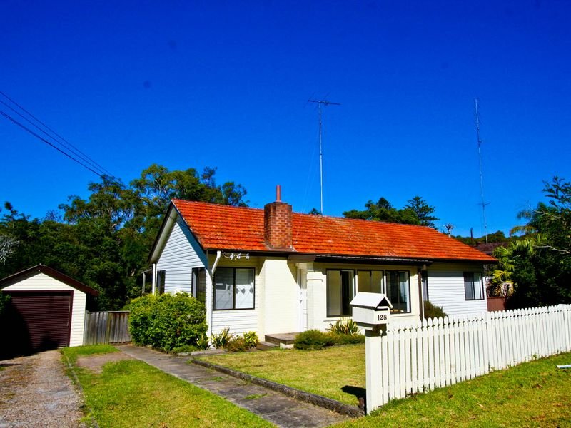 128 Excelsior Parade, Toronto, NSW 2283