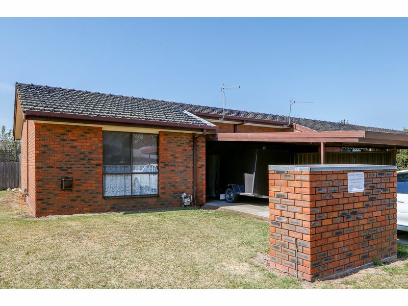 1/102 Fitzroy Street, Sale, Vic 3850 Property Details