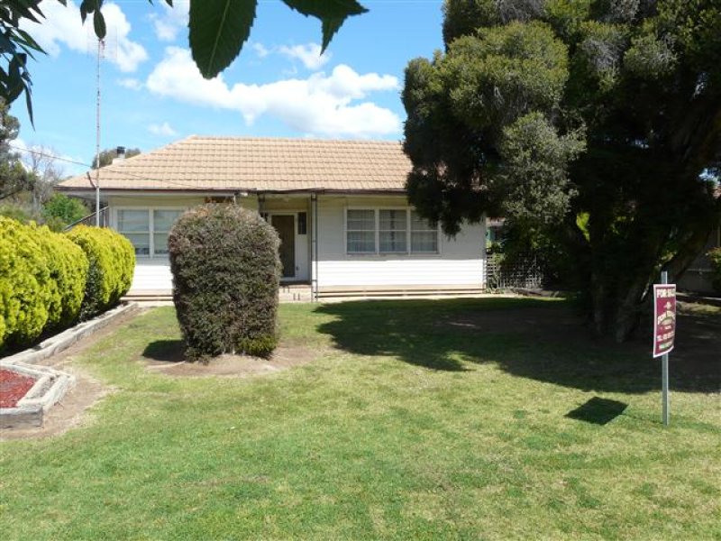 16 Hillson Street, Tocumwal, NSW 2714