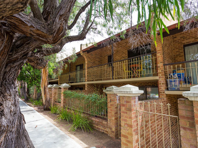 4/431 Bagot Road, Subiaco, WA 6008 Property Details