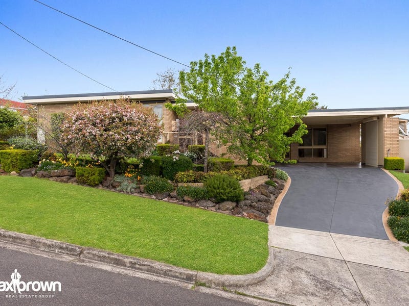 Houses for Sale in Chirnside Park, VIC 3116