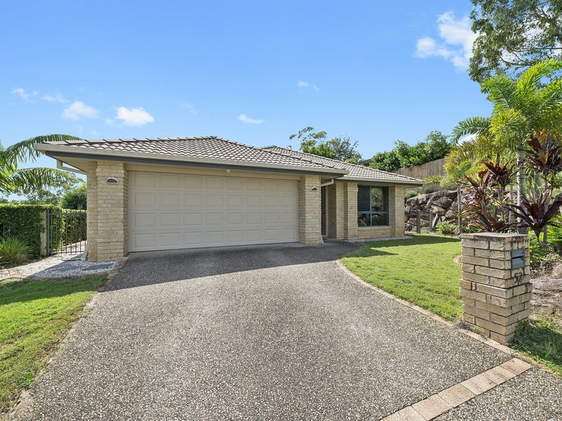 52 Walkers Road, Everton Hills, QLD 4053