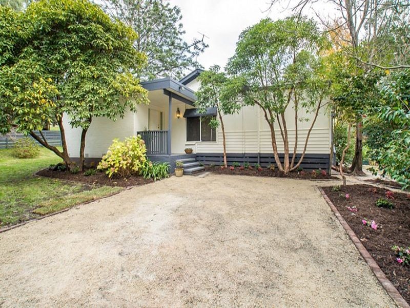 11 Pioneer Avenue, Upwey, Vic 3158 Property Details