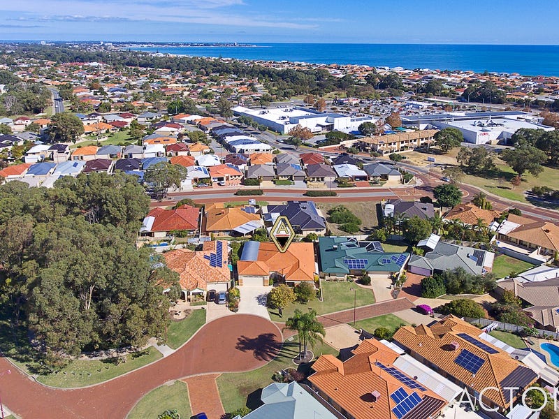 7 Lamont Court, Meadow Springs, WA 6210 House for Sale