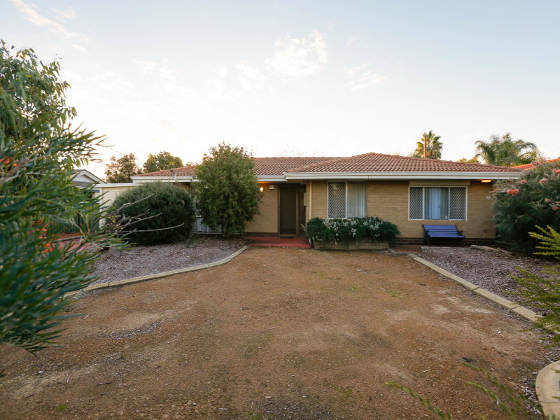 11 Linden Way, Forrestfield, WA 6058 Property Details