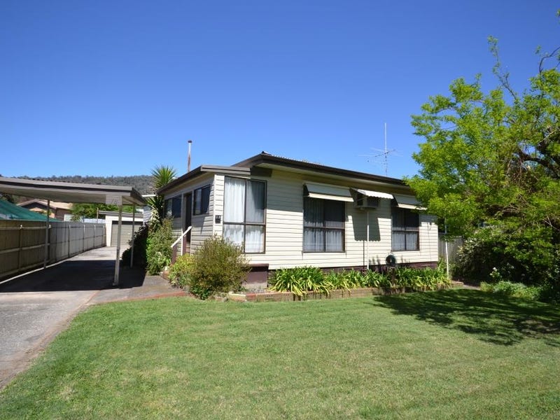 18 Freeburgh Avenue, Mount Beauty, VIC 3699