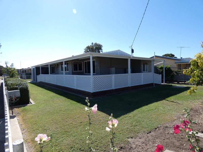 8 First Street, Wool Bay, SA 5575