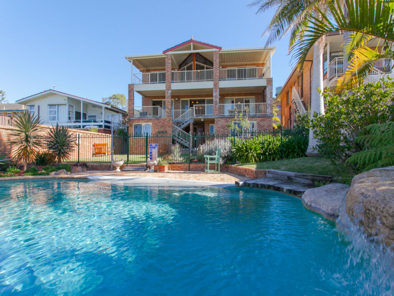 43 Park Avenue, Caves Beach, NSW 2281