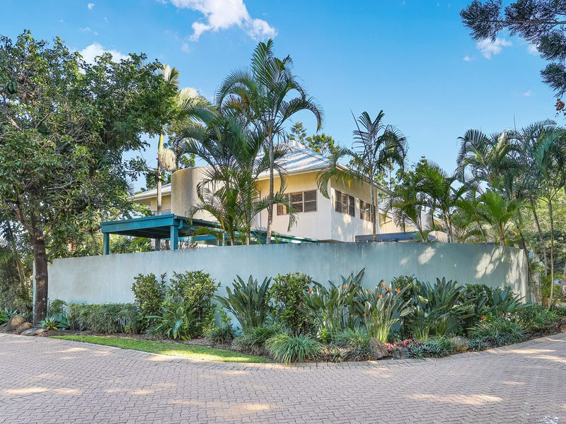 2104 South Shields Drive, Benowa, Qld 4217 - Property Details