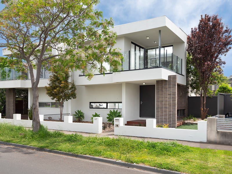 37 Bracken Avenue, Maribyrnong, VIC 3032