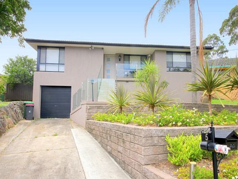 5 Barlow Place, Hall, NSW 2198