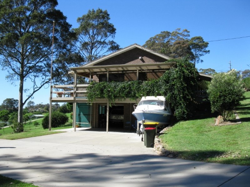 68 Hillcrest Avenue, North Narooma, NSW 2546