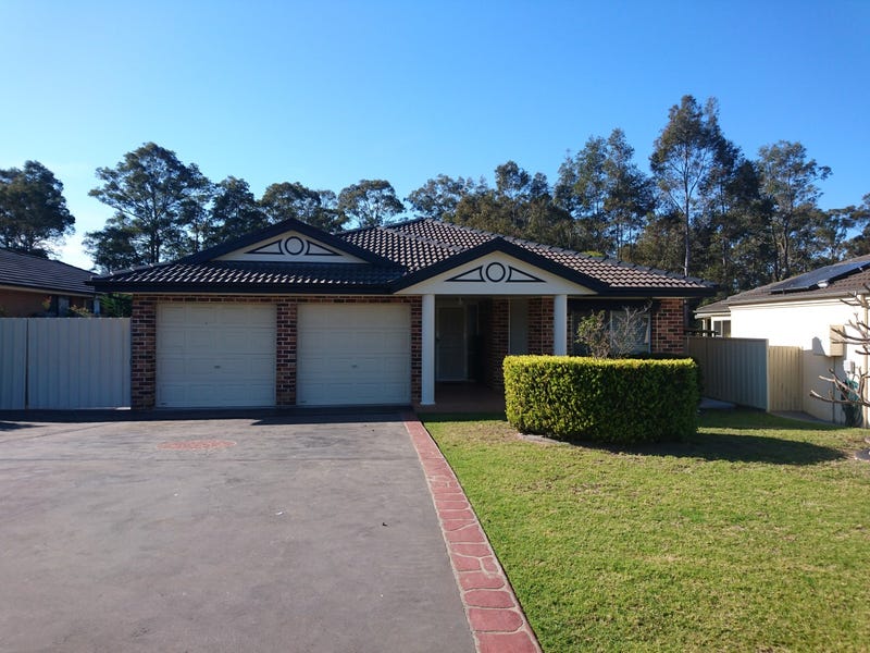 12 Rouken Glen Drive, West Nowra, NSW 2541